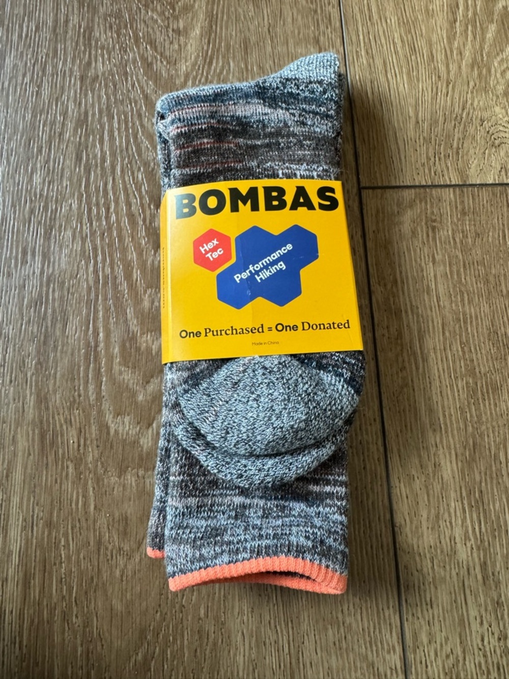 NWT Bombas Performance Hiking Socks - Gray with Coral Trim